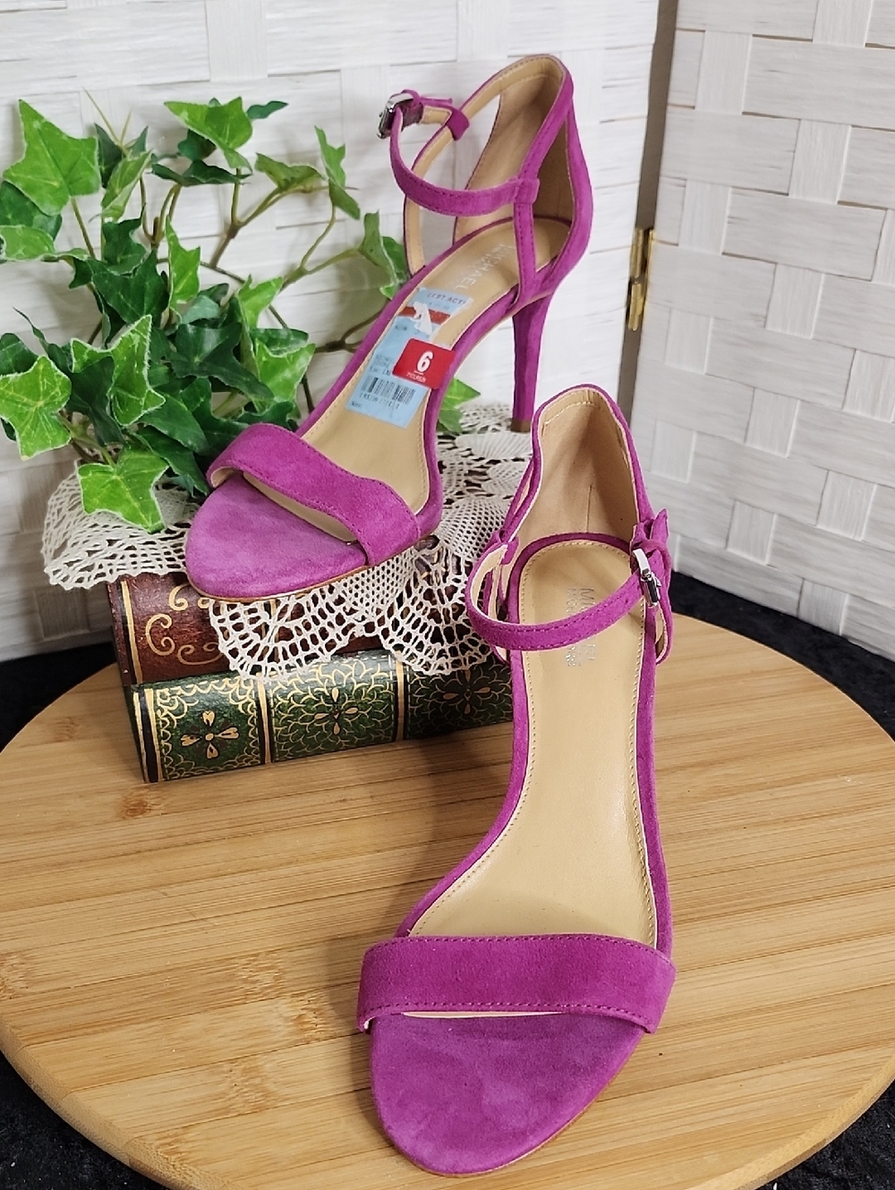 ๐*MICHAEL KORS* SIMONE STRAPPY ANKLE~ 3" HEELS ~GARNET SUEDE LEATHER ~SIZE: 6 - Picture 3 of 9